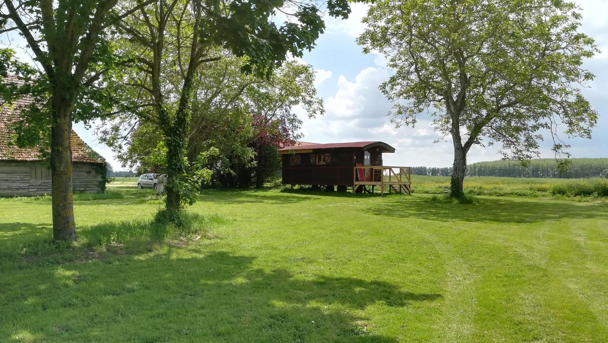 La Ferme De L'Isle Et Sa Roulotte Bed & Breakfast Avaray Phòng bức ảnh